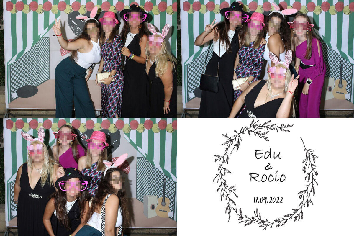 Foto fotomaton boda Huelva con logo de novios